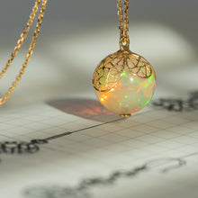 Load image into Gallery viewer, Round opal necklace with gold petals
