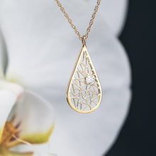 Load image into Gallery viewer, Yellow Gold Raindrop Pendant with Diamond
