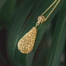 Load image into Gallery viewer, Gold  Raindrop Necklace
