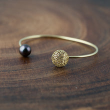 Load image into Gallery viewer, Gold Cuff with Pearl
