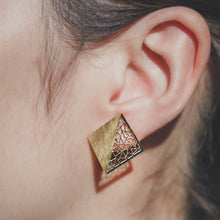 Load image into Gallery viewer, Square Folded Earrings
