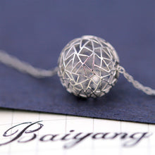 Load image into Gallery viewer, Bubble Necklace in Platinum