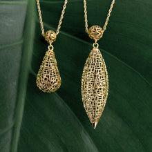 Load image into Gallery viewer, Gold  Raindrop Necklace
