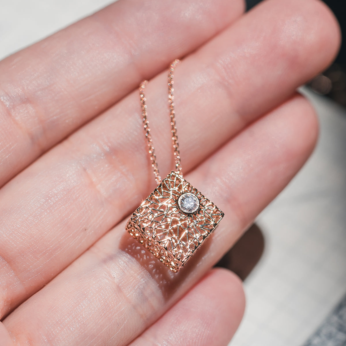 Rose gold square hot sale pendant necklace