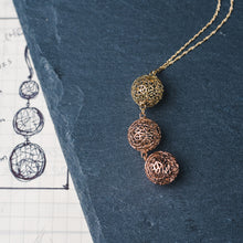 Load image into Gallery viewer, Three Gold Colors Bubble Necklace