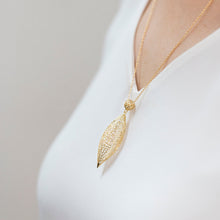 Load image into Gallery viewer, Cocoon Pendant