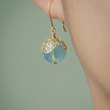 Load image into Gallery viewer, Aquamarine petal earrings
