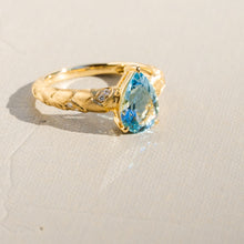 Load image into Gallery viewer, Golden Veins Aquamarine Ring in 18k gold with pear-cut aquamarine, handmade by Baiyang Jewelry
