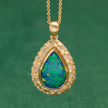 Load image into Gallery viewer, Golden Veins  Australian opal pendant
