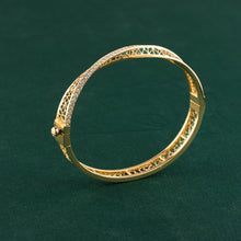 Load image into Gallery viewer, Möbius Diamond Bracelet
