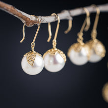 Load image into Gallery viewer, Pearl Earrings with Leaves

